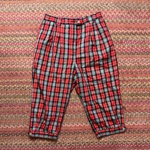VTG TAIL RED TARTAN PLAID GOLF CROP CAPRI PANTS